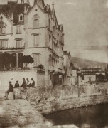 Le Château de l’Aile peu après sa reconstruction néogothique, vers 1850, calotype de Jean Walther (Musée historique de Vevey)