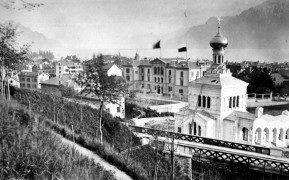 L’école des filles peu après sa construction et l’église russe (Musée historique de Vevey)
